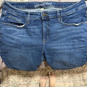 Universal Thread Mid Rise Curvy Skinny Jeans